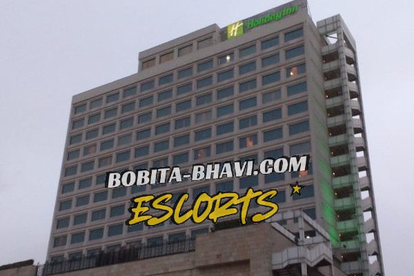 Escorts near Holiday Inn Hotel Mayur Vihar Delhi